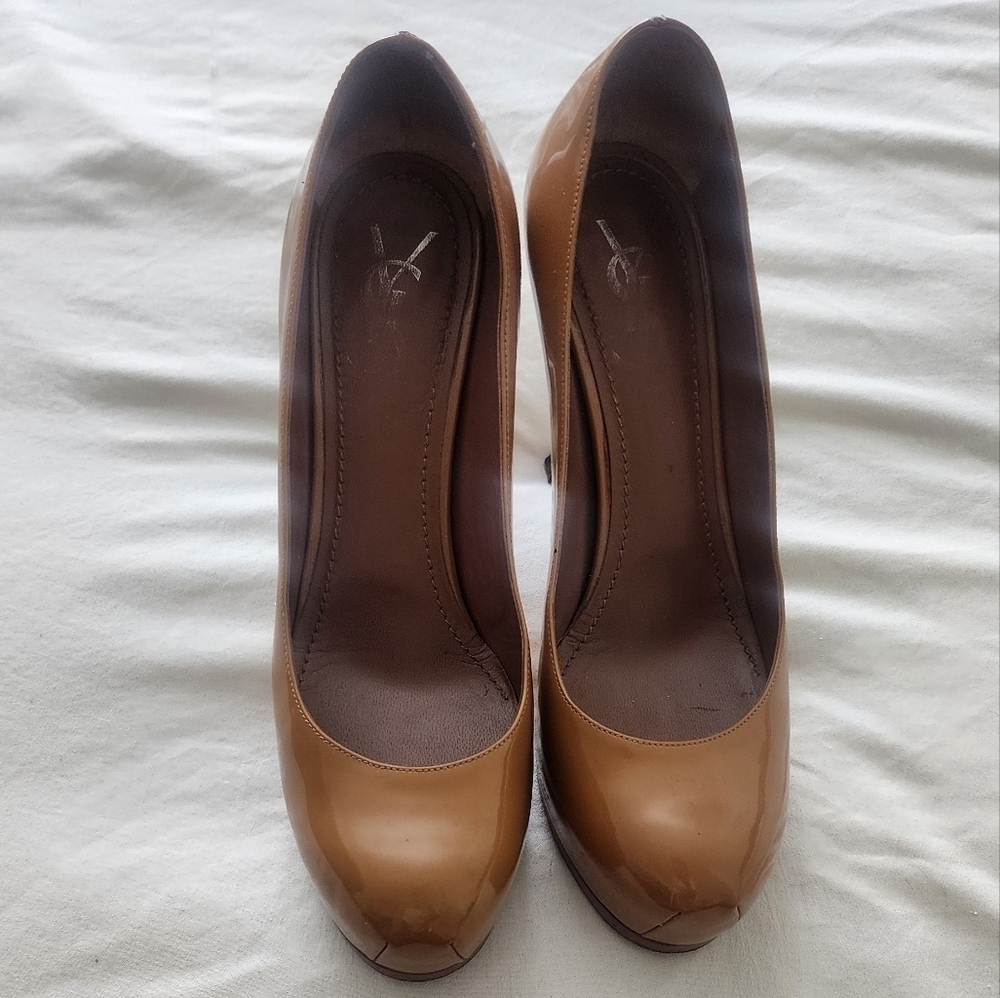 Yves Saint Laurent Nude Patent Leather Tribtoo 80 Pumps Size 37 - Picture 6 of 10